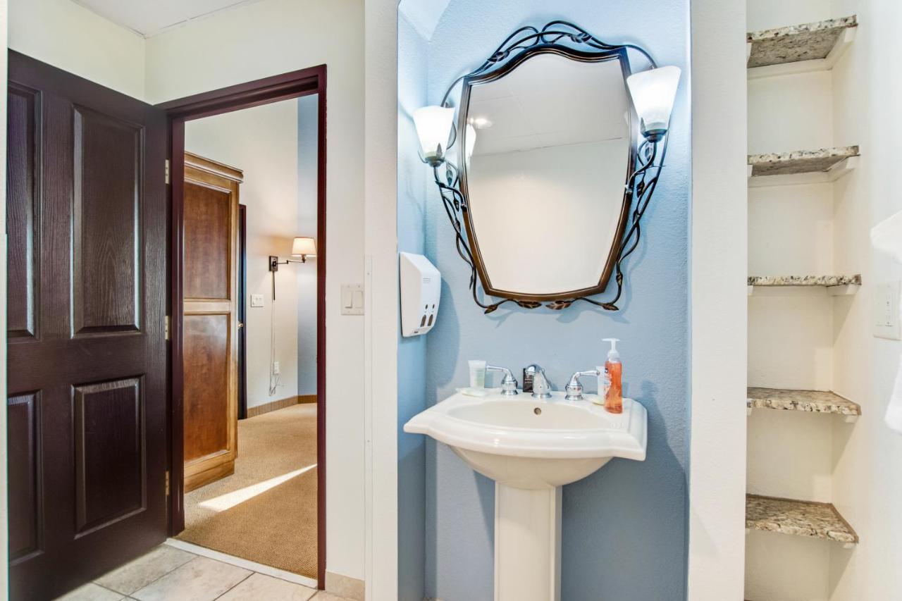 Chula Vista Condo Unit #2145 Уисконсин Делс Екстериор снимка